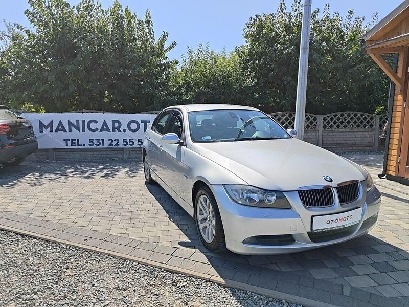Srebrny (metalik) Używany 2006 BMW 318 Sedan/Limuzyna | 14 900 zł (Uczciwa cena) - Obraz 1/3