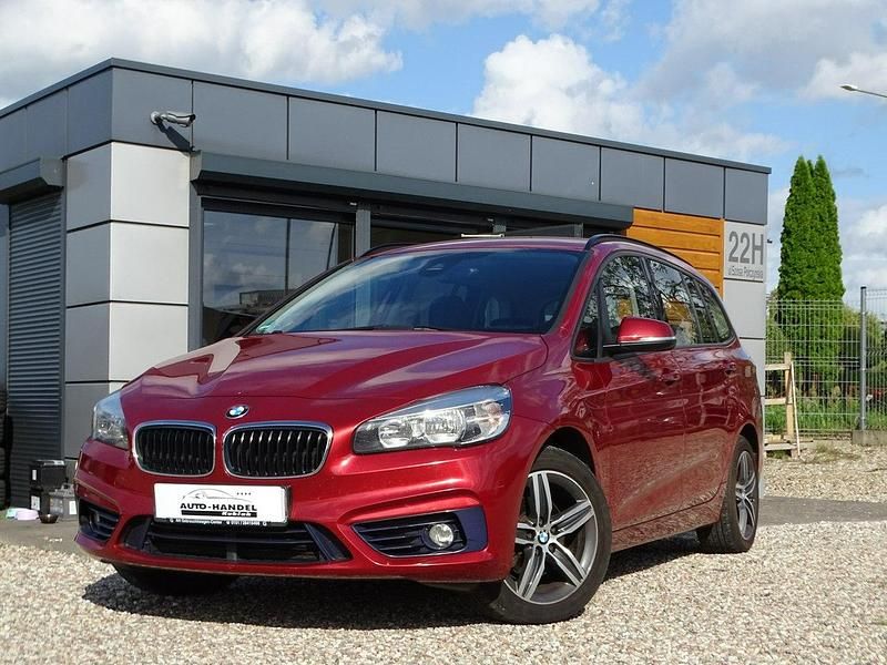 Bordowy (metalik) Używany 2015 BMW 214 Minivan | 35 900 zł - Obraz 1/4
