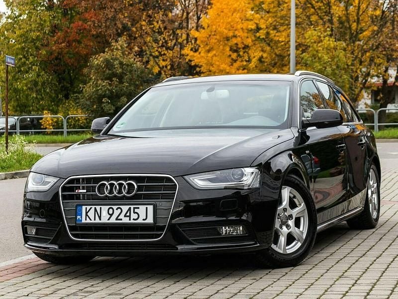 Czarny Używany 2012 Audi A4 Kombi | 42 500 zł (Uczciwa cena) - Obraz 1/4