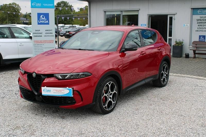 Czerwony Używany 2022 Alfa Romeo Tonale SUV | 74 715 zł - Obraz 1/3
