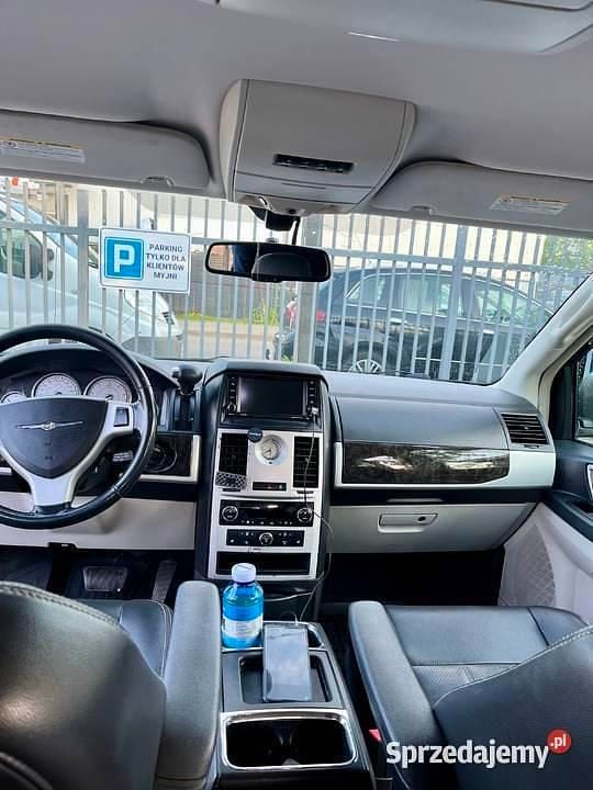 Używany Chrysler Grand Voyager 2010 Minivan