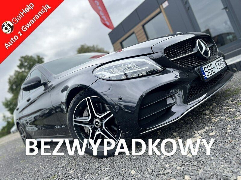 Czarny (metalik) Używany 2021 Mercedes C300 Kombi | 149 900 zł (Uczciwa cena) - Obraz 1/4