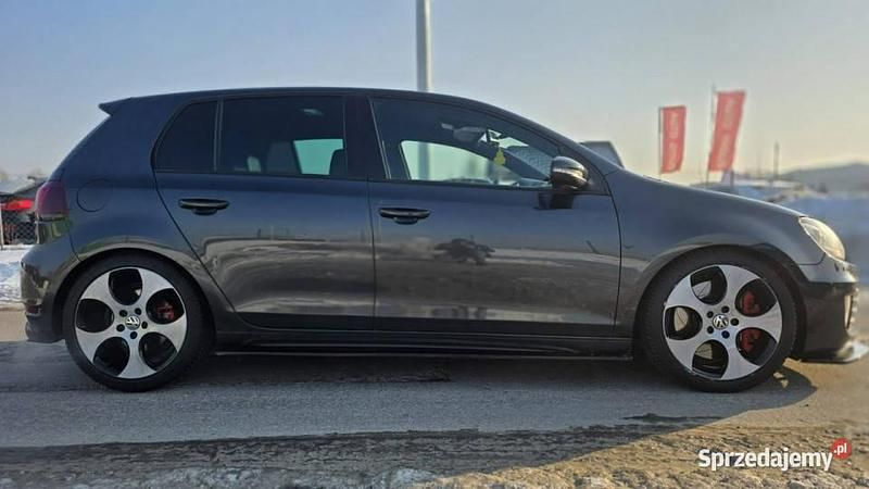 Używany VW Golf VI GTI 210 KM (154 kW) 2009 Czarny (metalik) Hatchback