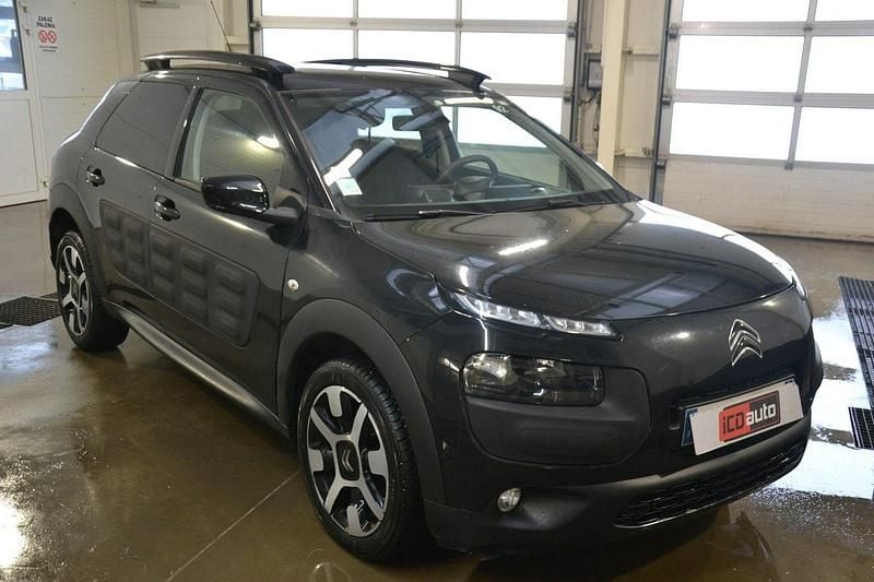 Czarny Używany 2015 Citroën C4 Cactus Hatchback | 14 200 zł - Obraz 1/4