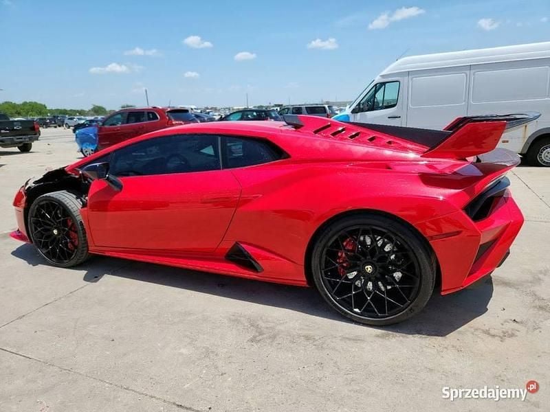 Czerwony Używany 2023 Lamborghini Huracán Coupe | 756 000 zł - Obraz 1/4