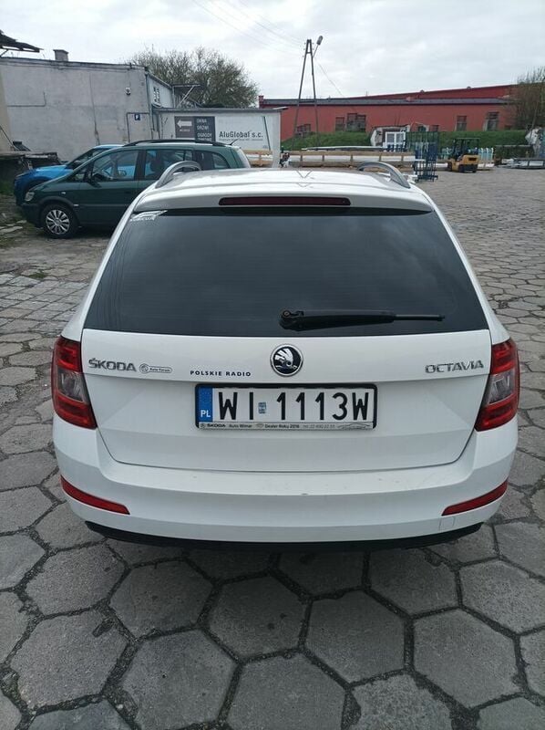 Używany Skoda Octavia 180 KM (132 kW) 2014 Biały Kombi