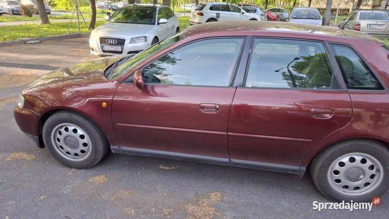 Bordowy Używany 2000 Audi A3 Hatchback | 4000 zł (Dobra cena) - Obraz 1/4