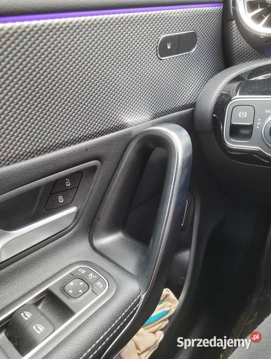 Używany Mercedes CLA200 163 KM (119 kW) 2020 Złoty Coupe