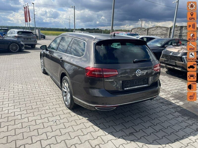 Brązowy (metalik) Używany 2018 VW Passat Kombi | 37 900 zł - Obraz 1/4