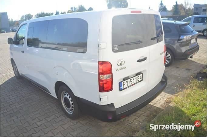 Używany 2023 Toyota Proace Verso Kombi | 84 972 zł (Super Cena) - Obraz 1/4