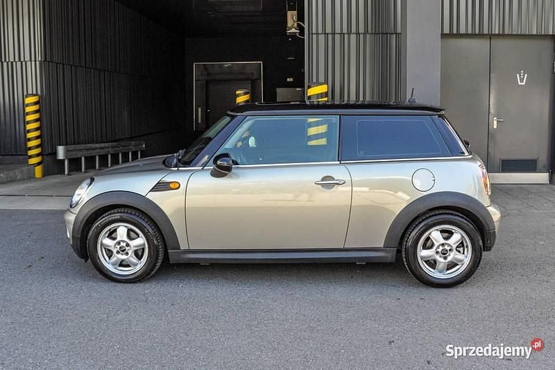 Używany 2008 Mini Cooper Hatchback | 15 900 zł (Uczciwa cena) - Obraz 1/4