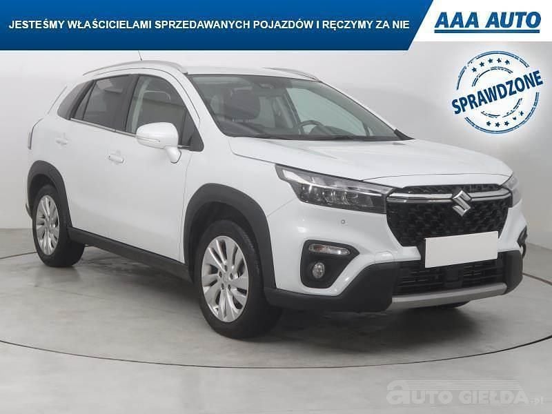 Używany Suzuki SX4 129 KM (94 kW) 2023 Srebrny