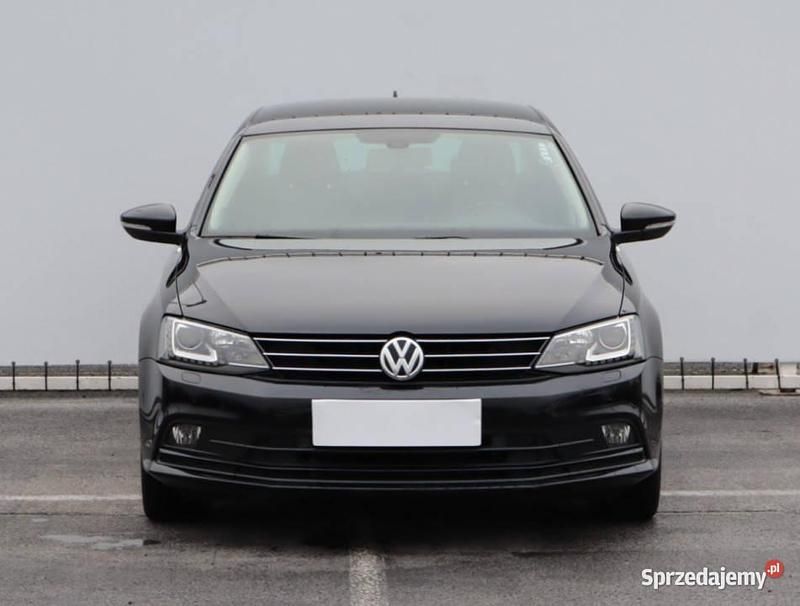 Używany VW Jetta 2014 Czarny Sedan/Limuzyna