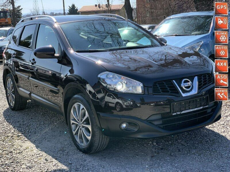Czarny Używany 2011 Nissan Qashqai +2 SUV | 42 700 zł (Drogi) - Obraz 1/4