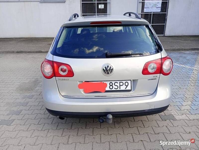 Srebrny Używany 2010 VW Passat Kombi | 15 900 zł (Dobra cena) - Obraz 1/4