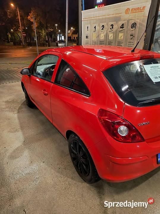 Używany Opel Corsa 2010 Czerwony Hatchback