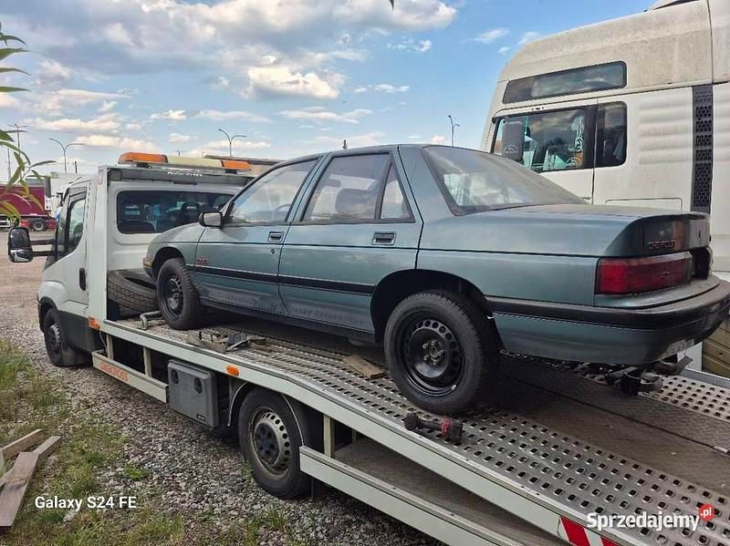 Używany Chevrolet Corsica LT 1990 Zielony Sedan/Limuzyna