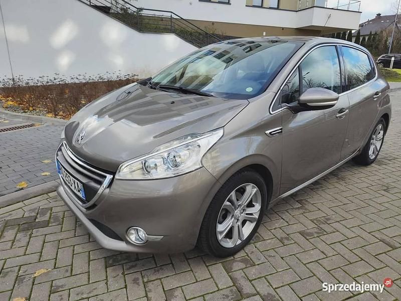 Używany 2015 Peugeot 208 Hatchback | 24 900 zł (Dość drogi) - Obraz 1/4