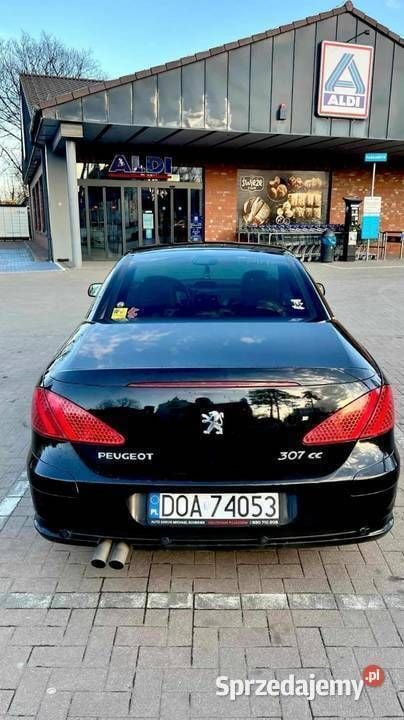 Czarny Używany 2004 Peugeot 307 CC Kabriolet | 5000 zł - Obraz 1/4
