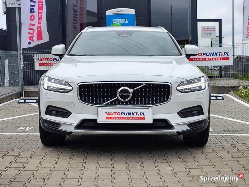 Używany 2022 Volvo V90 CC Kombi | 162 900 zł (Drogi) - Obraz 1/4