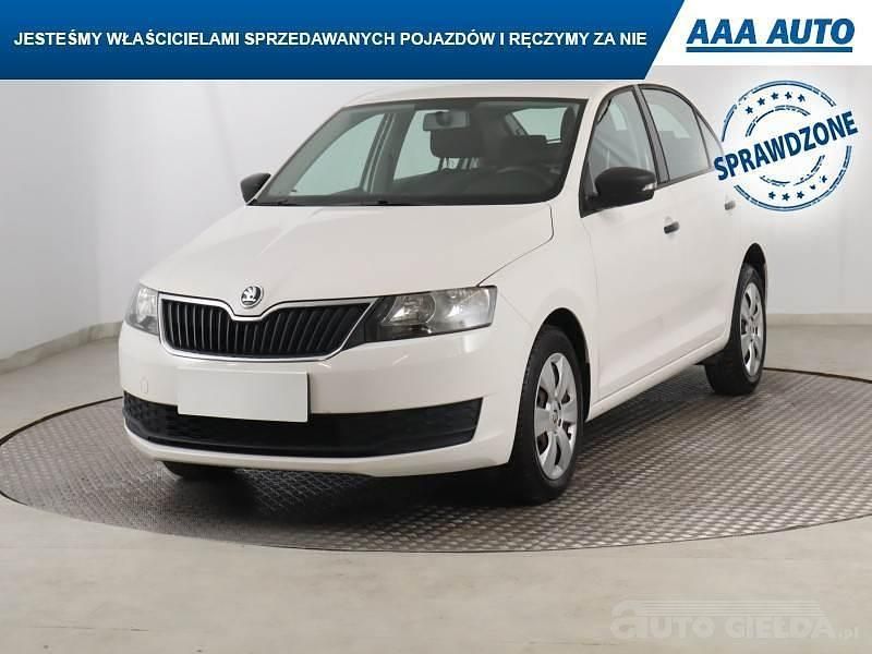 Używany Skoda Rapid 2017 Biały Hatchback