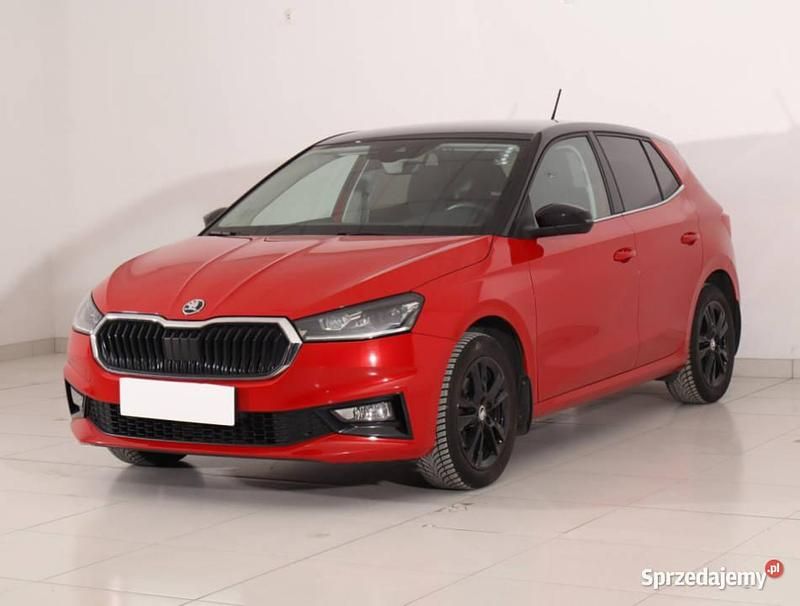 Używany Skoda Fabia 2023 Czerwony Hatchback