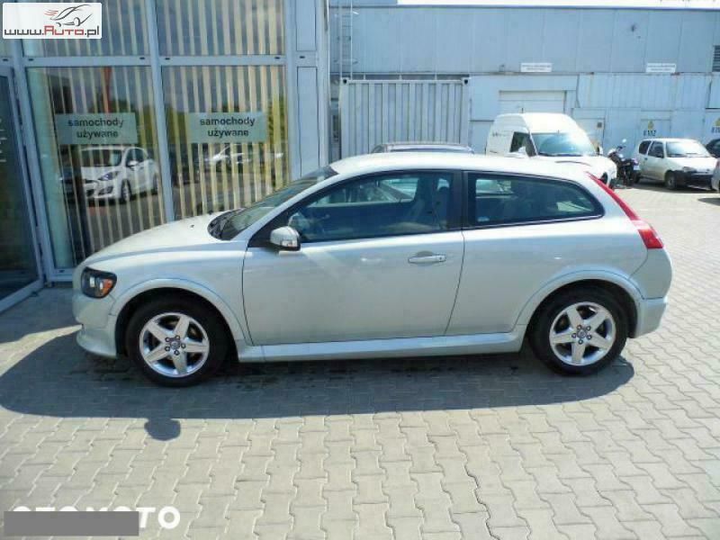 Używany Volvo C30 100 KM (73 kW) 2008 Zielony (metalik) Hatchback