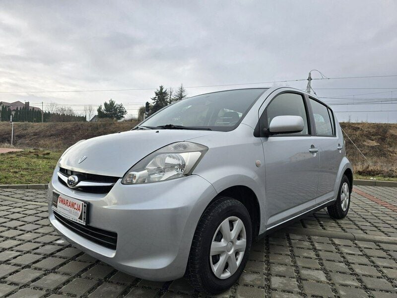 Srebrny Używany 2010 Subaru Justy Trend Hatchback | 12 900 zł - Obraz 1/4