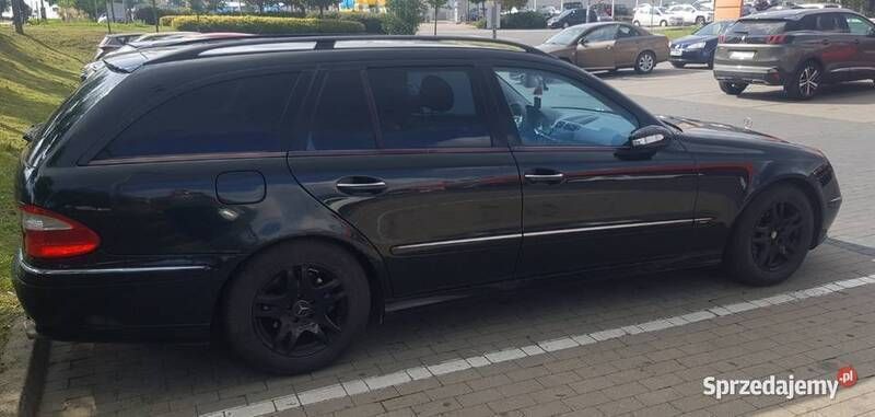Używany 2004 Mercedes E320 Avantgarde | 16 900 zł - Obraz 1/4