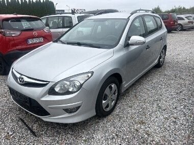 Srebrny Używany 2012 Hyundai i30 Sedan/Limuzyna | 15 900 zł (Super Cena) - Obraz 1/3