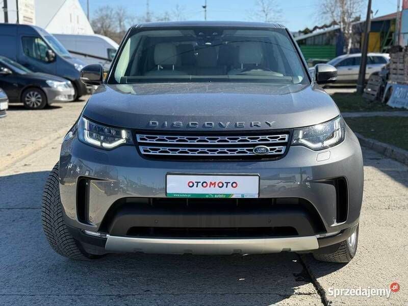 Grafitowy Używany 2017 Land Rover Discovery 5 SUV | 109 000 zł - Obraz 1/4