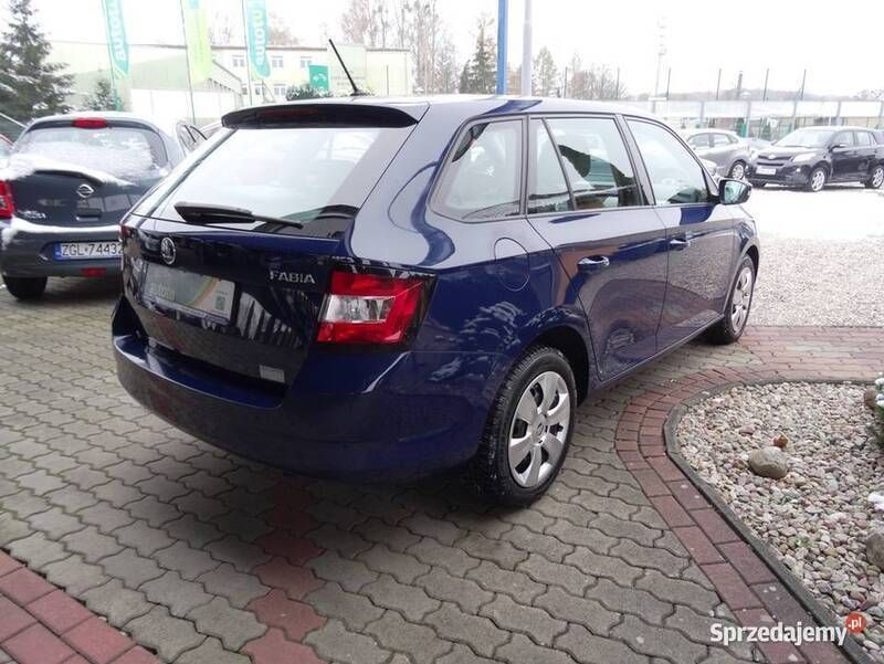 Używany Skoda Fabia 75 KM (55 kW) 2018 Granatowy Hatchback
