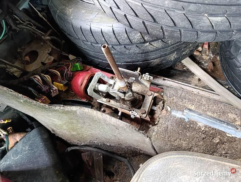 Używany Audi V8 1993 Sedan/Limuzyna