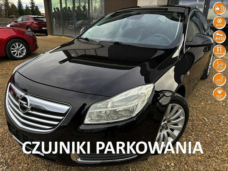 Używany Opel Insignia 140 KM (102 kW) 2009 Czarny Sedan/Limuzyna