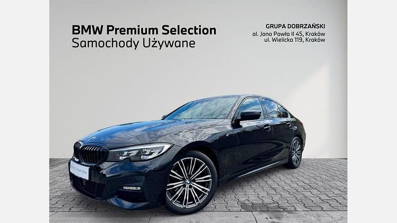 Black sapphire metallic metalizowany Używany 2021 BMW 320 Shadowline Sedan/Limuzyna | 144 149 zł (Uczciwa cena) - Obraz 1/3