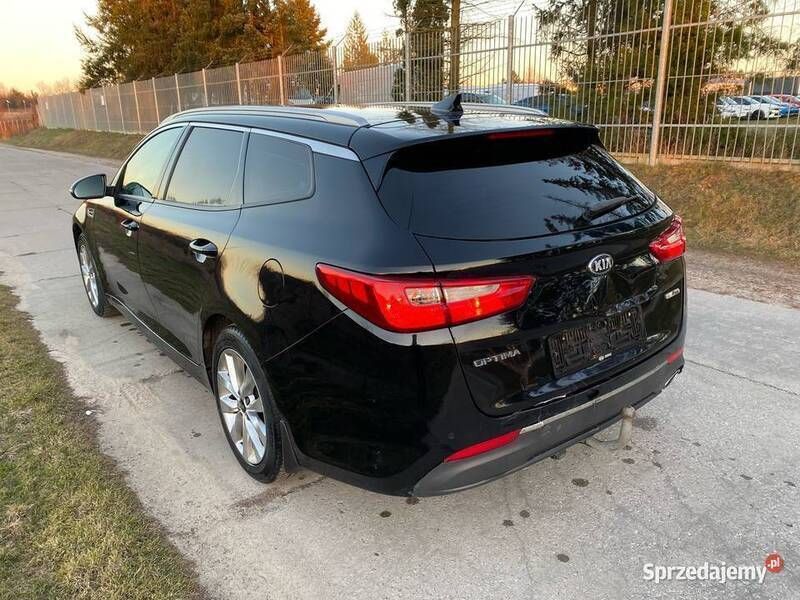 Używany Kia Optima 141 KM (103 kW) 2016 Czarny Kombi