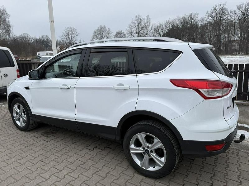 Używany Ford Kuga Titanium 150 KM (110 kW) 2015 Biały SUV