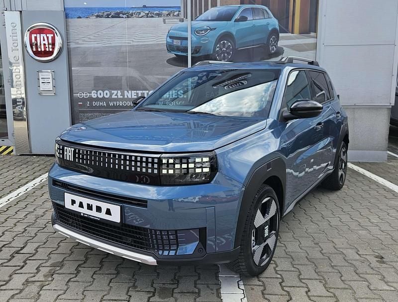 Nowe Fiat Grande Panda La Prima 110 KM (80 kW) 2025 Lakier metalizowany niebieski lago Hatchback