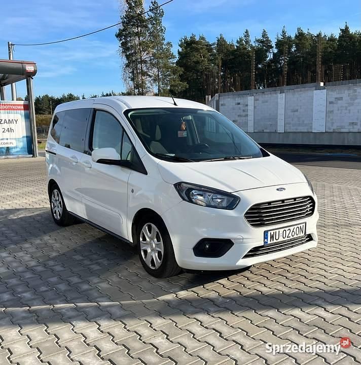 Używany Ford Tourneo Courier 2021 Minivan