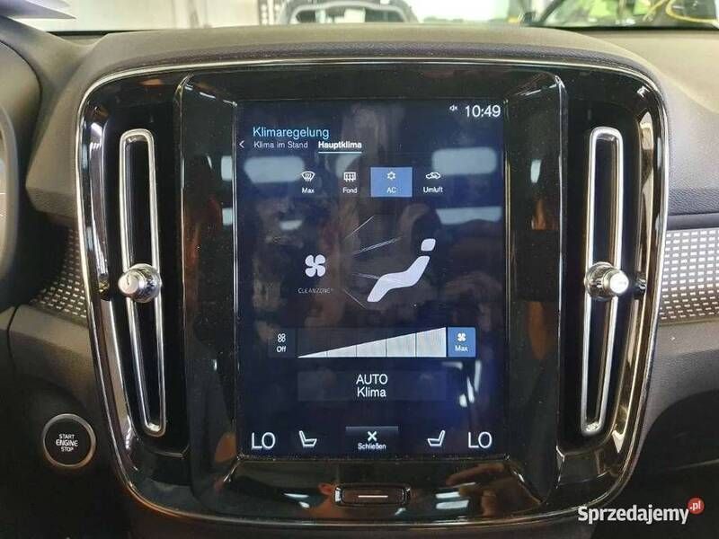 Szary Używany 2019 Volvo XC40 R-Design SUV | 109 000 zł (Dość drogi) - Obraz 1/4