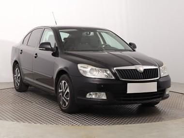 Czarny Używany 2010 Skoda Octavia Hatchback | 15 999 zł (Uczciwa cena) - Obraz 1/4