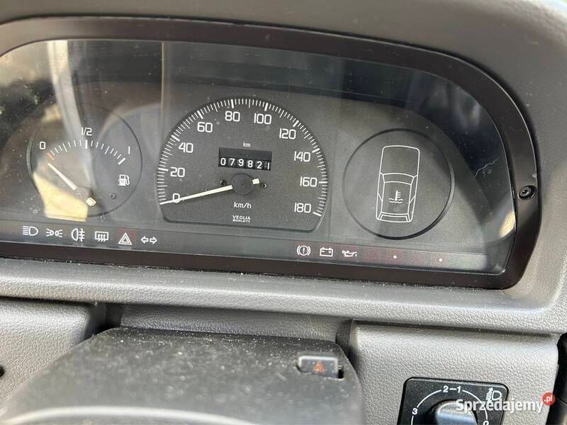 Używany Fiat Uno 2000 Srebrny Hatchback