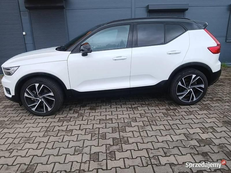 Używany Volvo XC40 R-Design 2018 Biały SUV