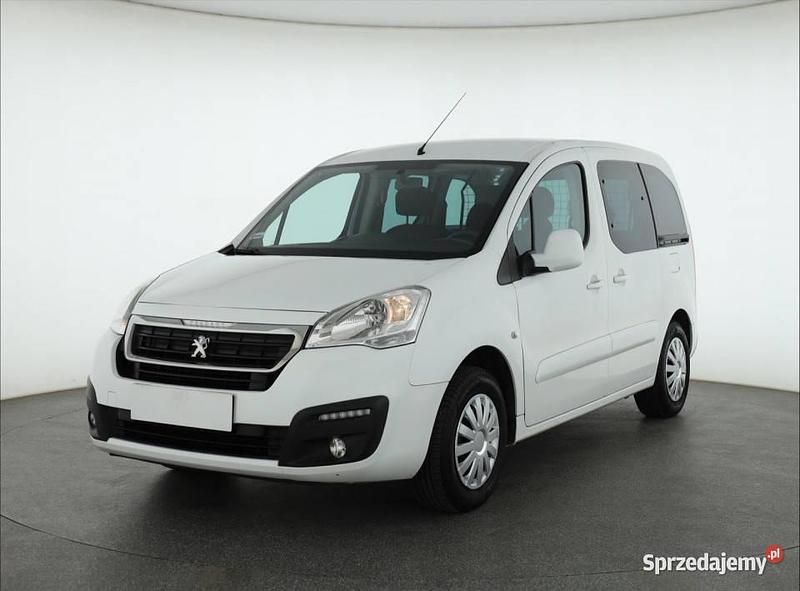 Używany Peugeot Partner 2017 Biały Minivan