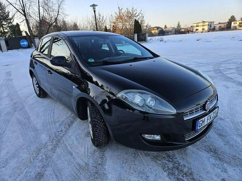 Używany Fiat Bravo 140 KM (102 kW) 2010 Czarny (metalik) Hatchback