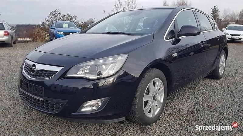 Używany Opel Astra Sport 2010 Czarny Hatchback