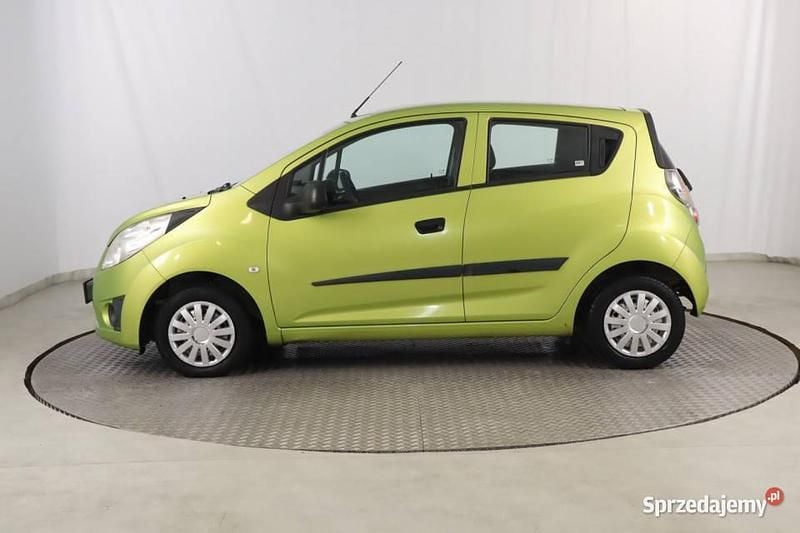 Używany Chevrolet Spark 2012 Zielony Hatchback