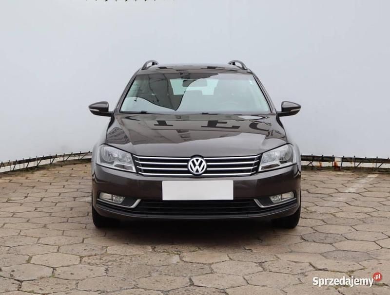 Brązowy Używany 2014 VW Passat Kombi | 29 999 zł (Uczciwa cena) - Obraz 1/4