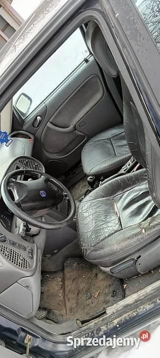 Używany Saab 9-3 1999 Granatowy Hatchback