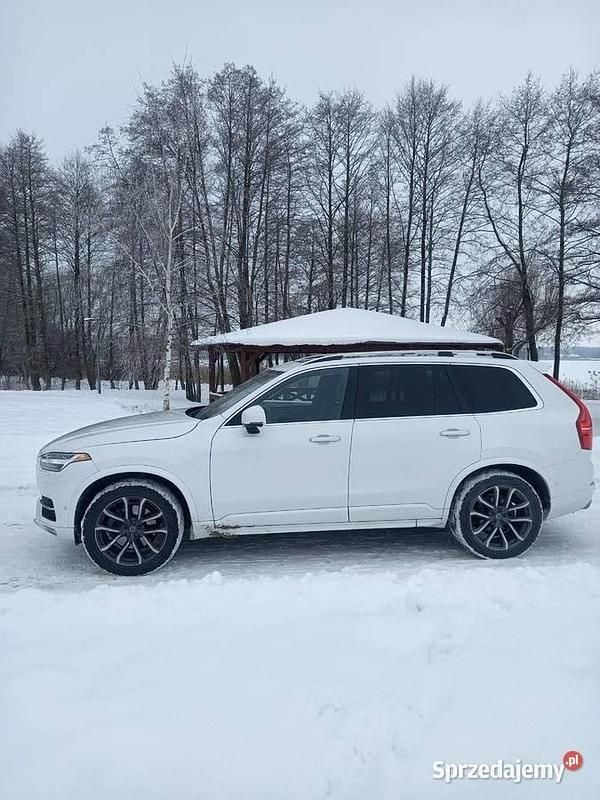 Używany Volvo XC90 Momentum 2016 SUV